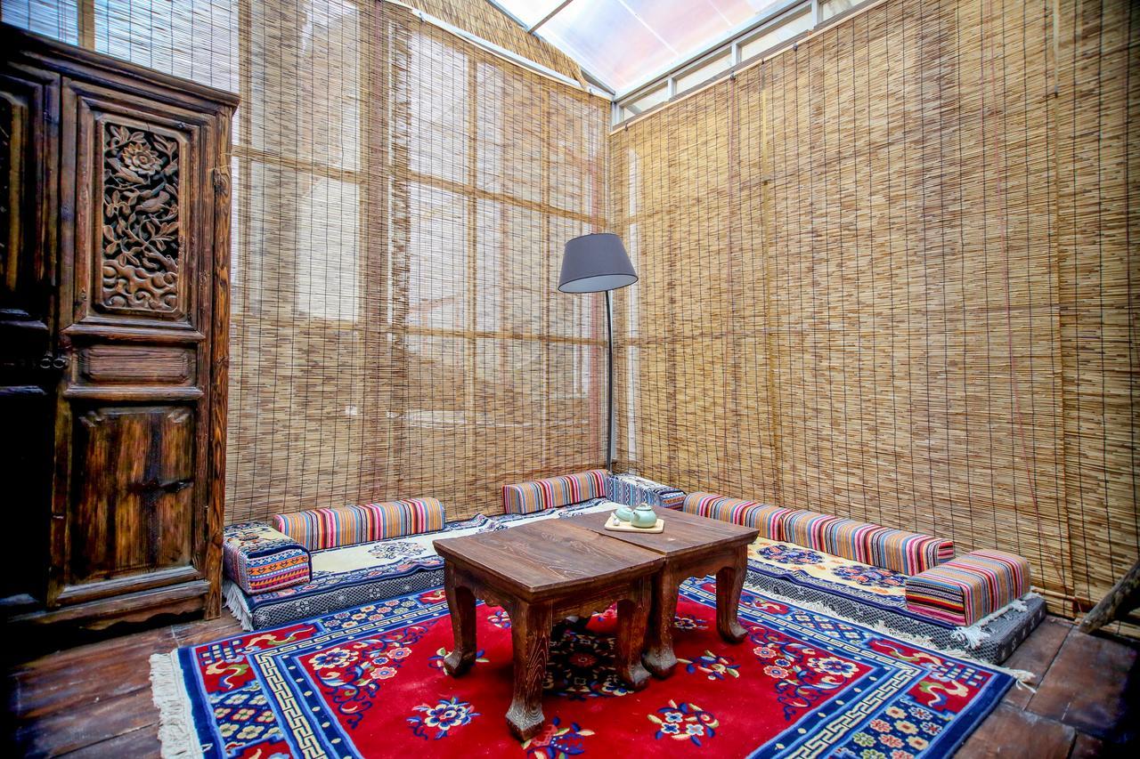 Energy Space Healing Inn Shangri-La Buitenkant foto