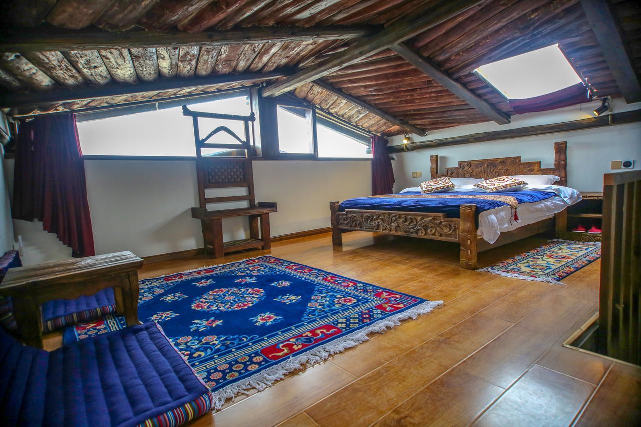 Energy Space Healing Inn Shangri-La Buitenkant foto